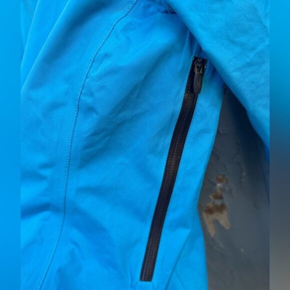 Sugoi Blue RPM Cycling Jacket, size M - Picture 7 of 11